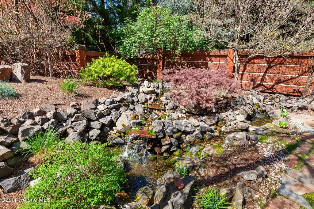 10351 N Gibson Road Hayden Lake ID 83835