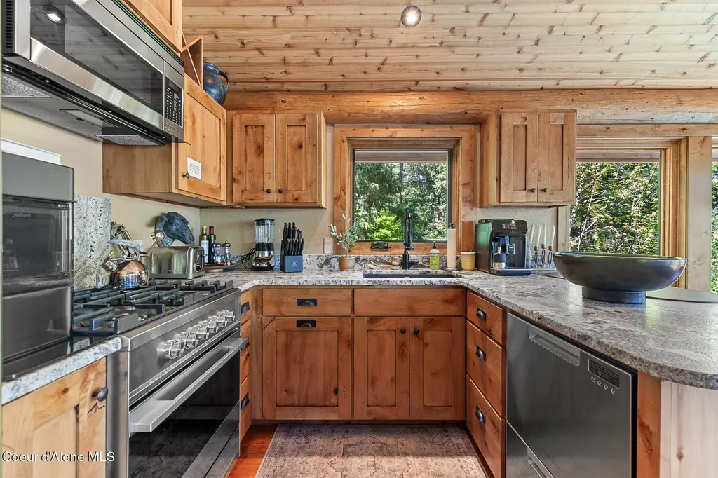 10351 N Gibson Road Hayden Lake ID 83835