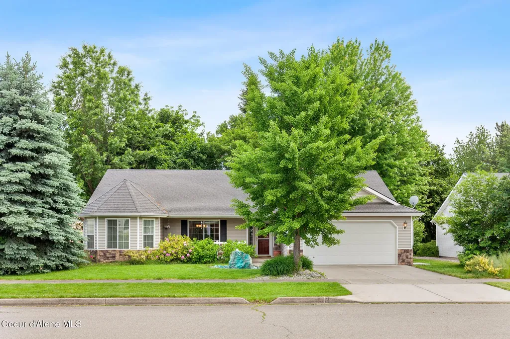 1494 W Sutherland Court Hayden ID 83835