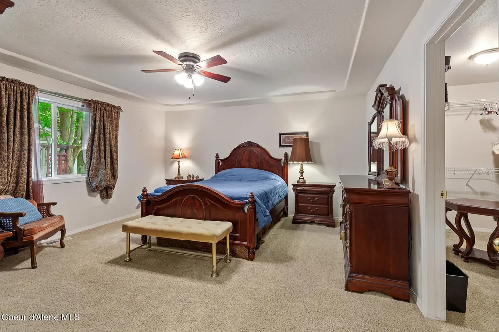 1494 W Sutherland Court Hayden ID 83835