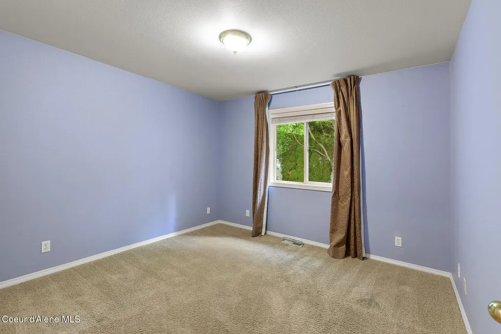 1494 W Sutherland Court Hayden ID 83835
