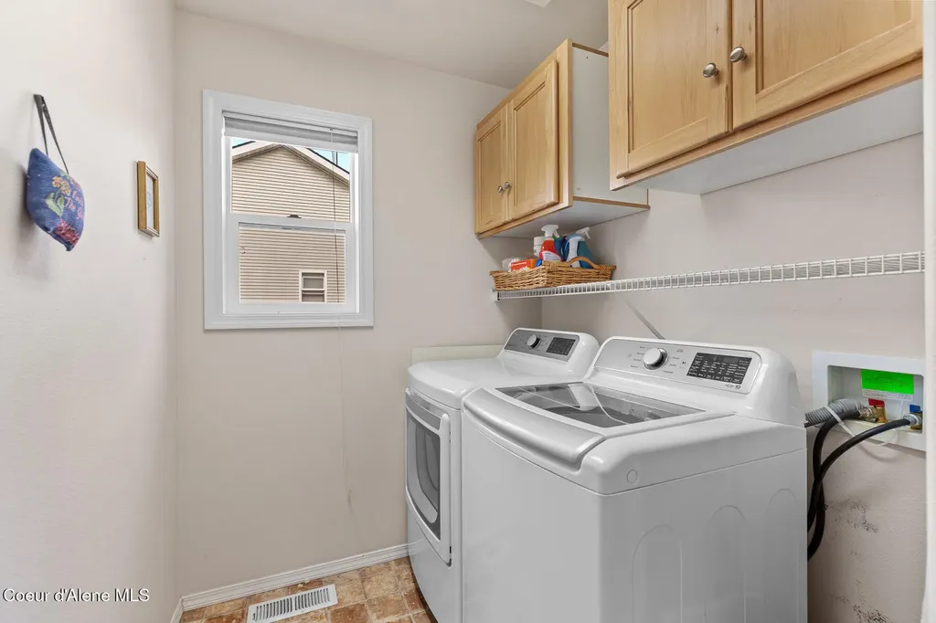 1494 W Sutherland Court Hayden ID 83835