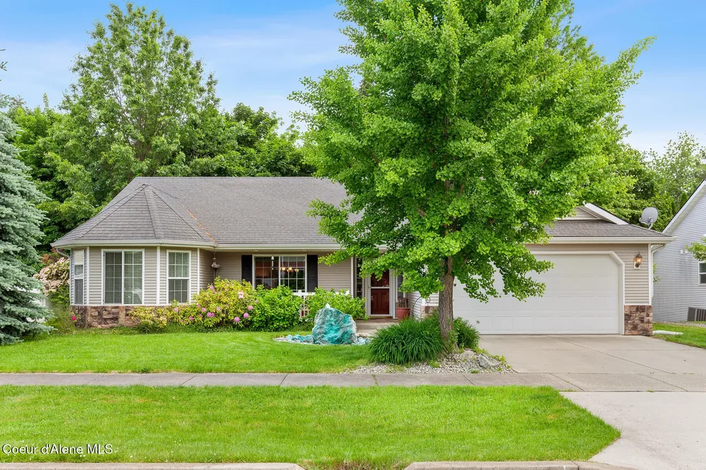 1494 W Sutherland Court Hayden ID 83835
