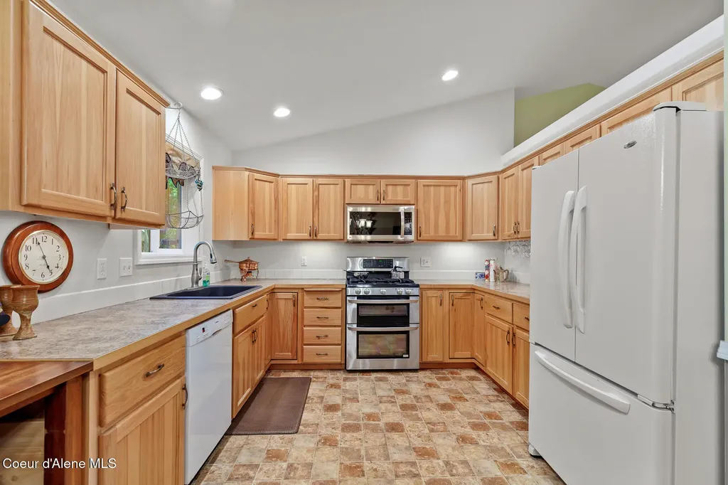 1494 W Sutherland Court Hayden ID 83835