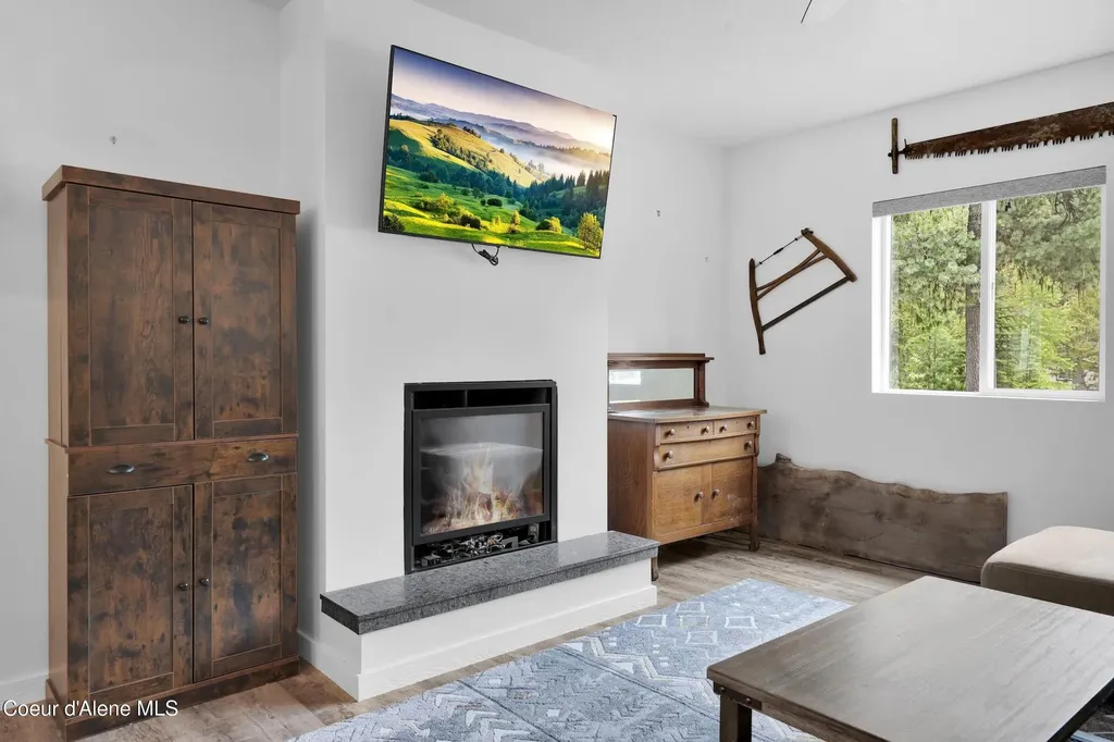 124 N Ryan Road Priest Lake ID 83856