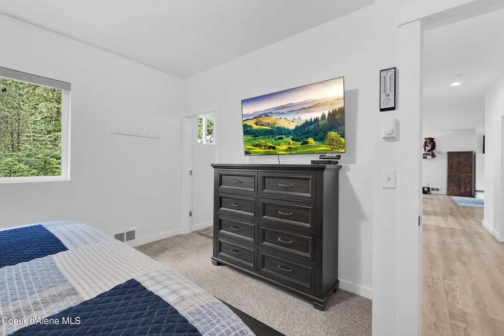 124 N Ryan Road Priest Lake ID 83856