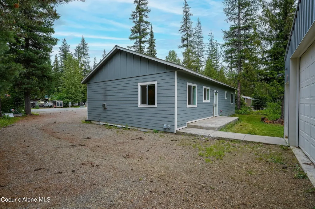 124 N Ryan Road Priest Lake ID 83856