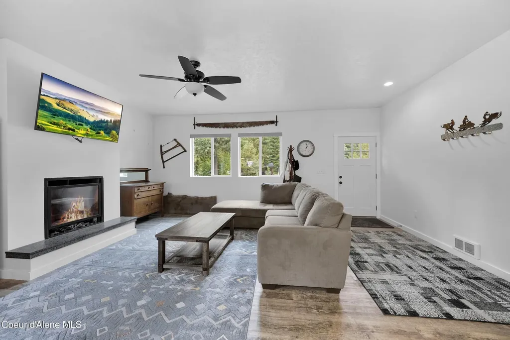 124 N Ryan Road Priest Lake ID 83856