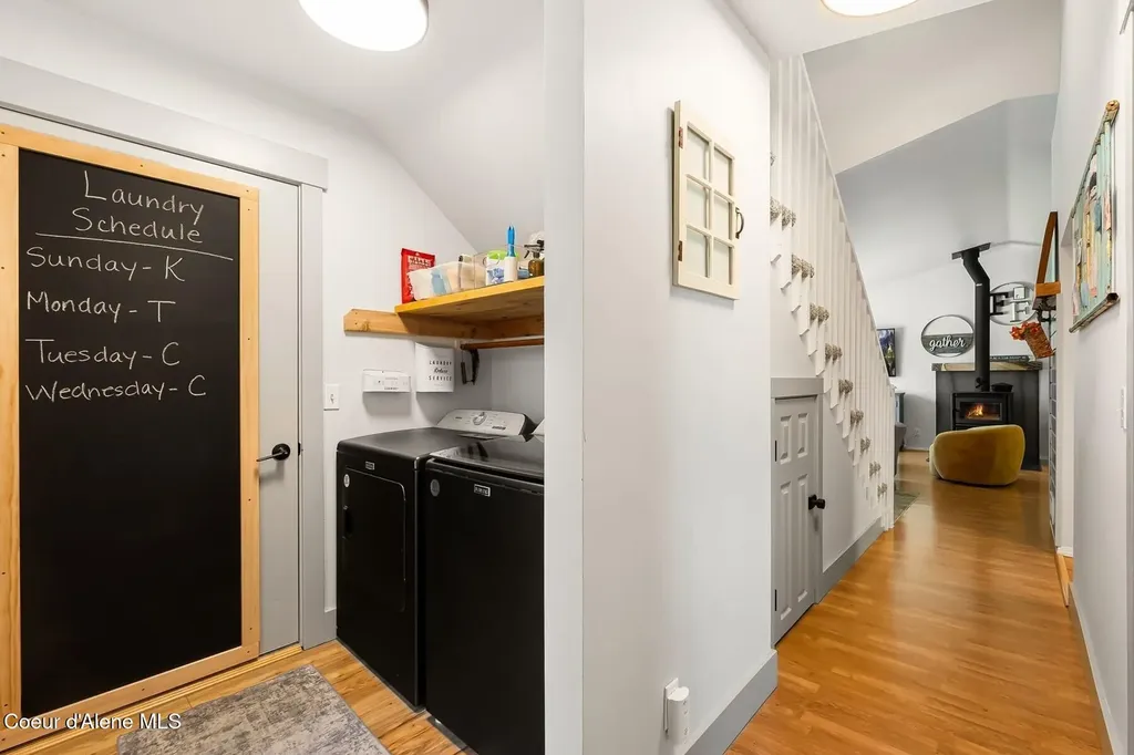 510 Loman Circle Sandpoint ID 83864