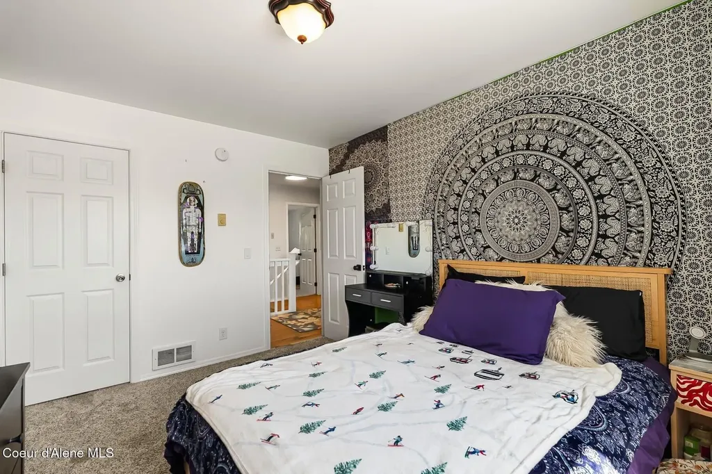 510 Loman Circle Sandpoint ID 83864