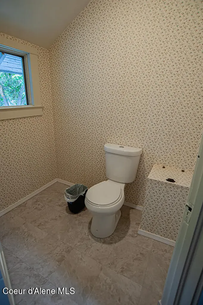 6990 Denver Street Bonners Ferry ID 83805