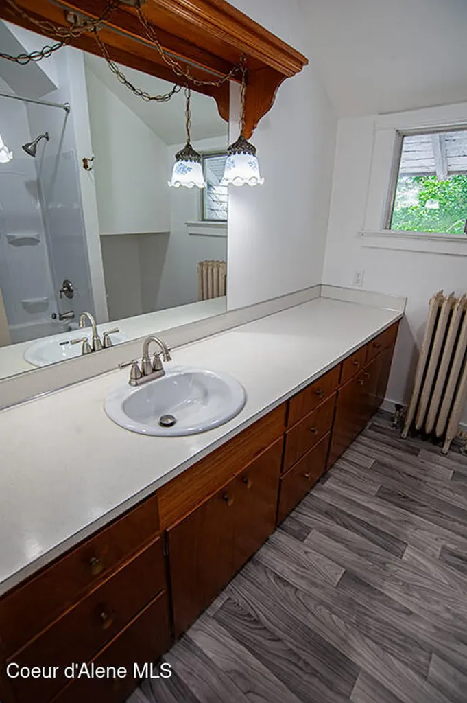 6990 Denver Street Bonners Ferry ID 83805