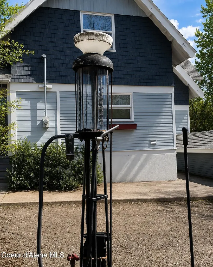 6990 Denver Street Bonners Ferry ID 83805