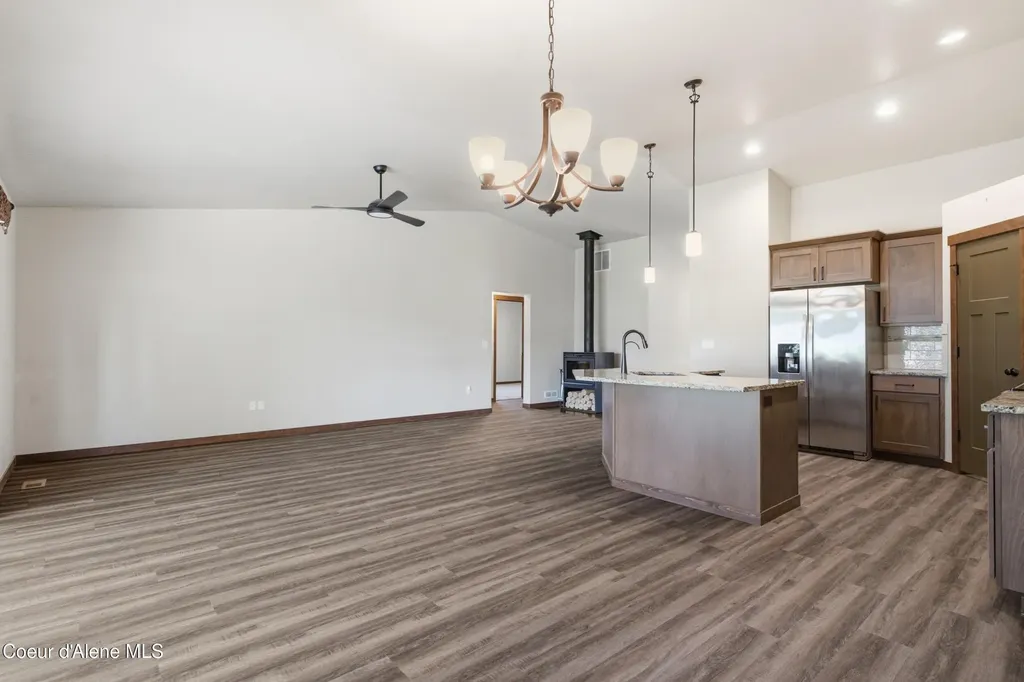 670 E Valley Street S Oldtown ID 83822