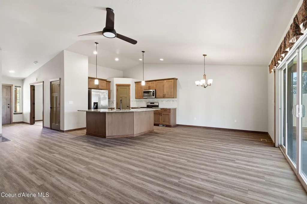 670 E Valley Street S Oldtown ID 83822