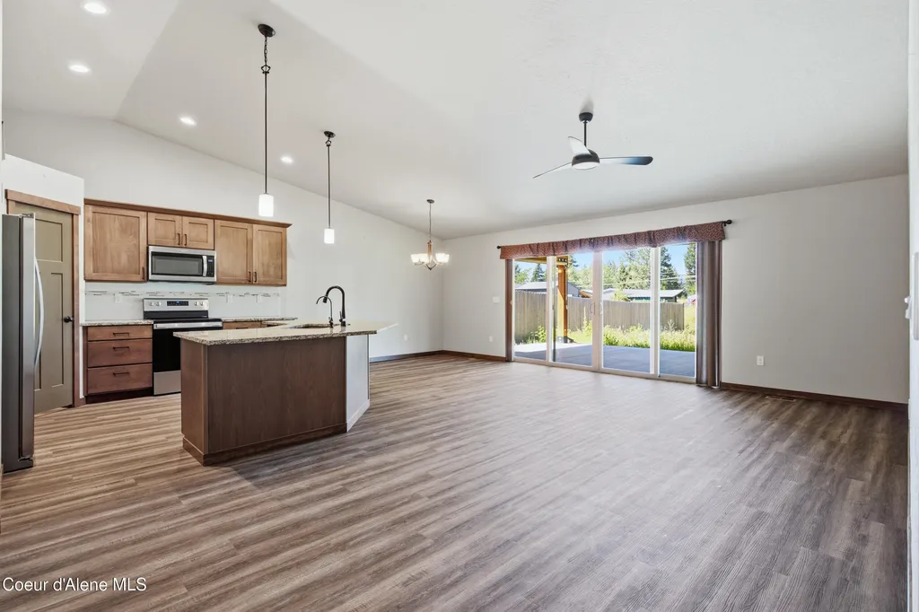 670 E Valley Street S Oldtown ID 83822