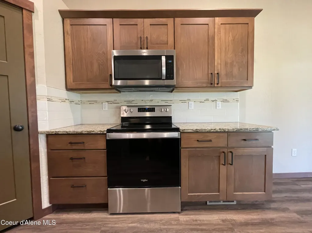 670 E Valley Street S Oldtown ID 83822