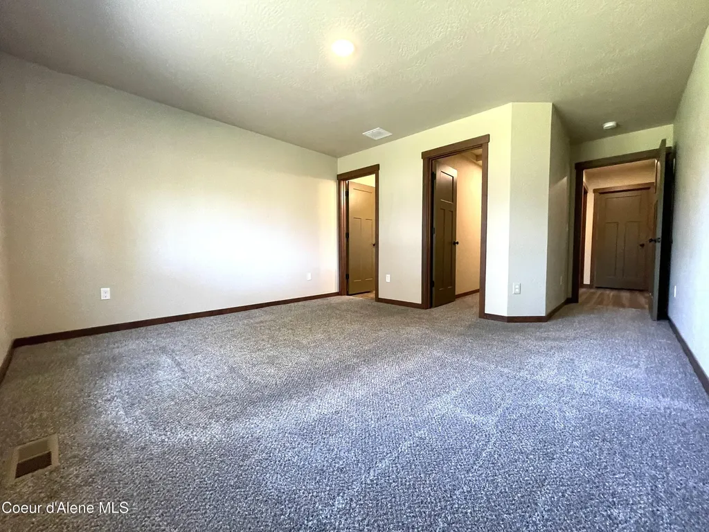 670 E Valley Street S Oldtown ID 83822