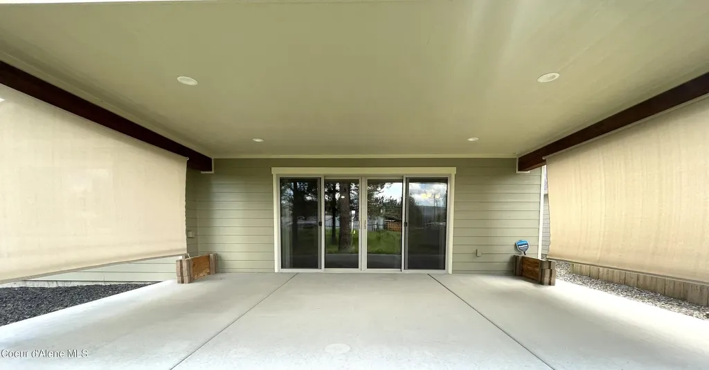 670 E Valley Street S Oldtown ID 83822