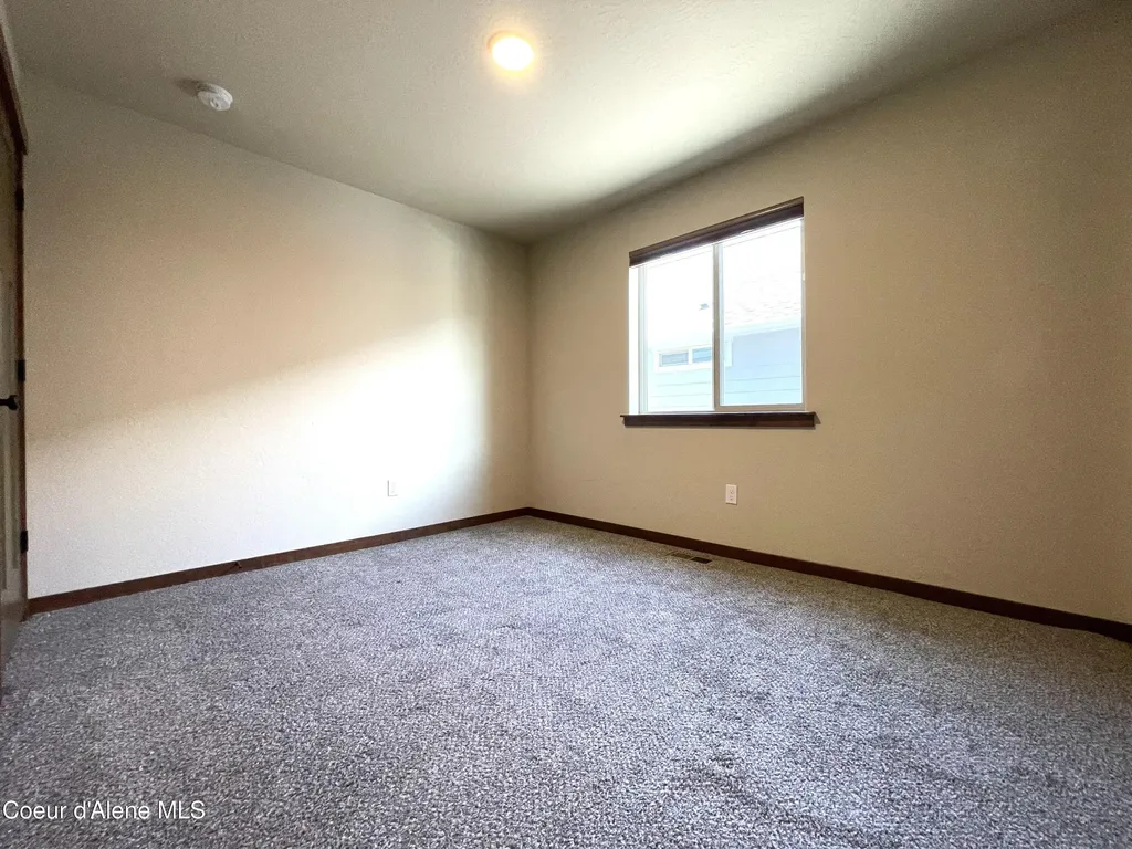 670 E Valley Street S Oldtown ID 83822