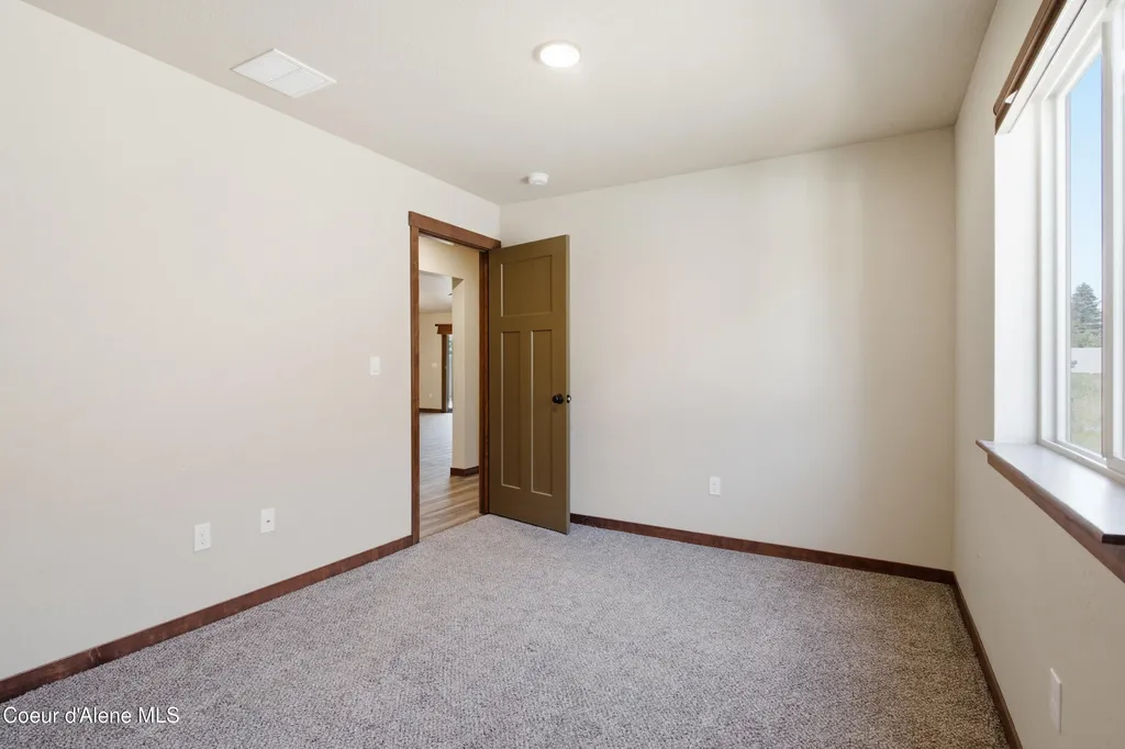 670 E Valley Street S Oldtown ID 83822