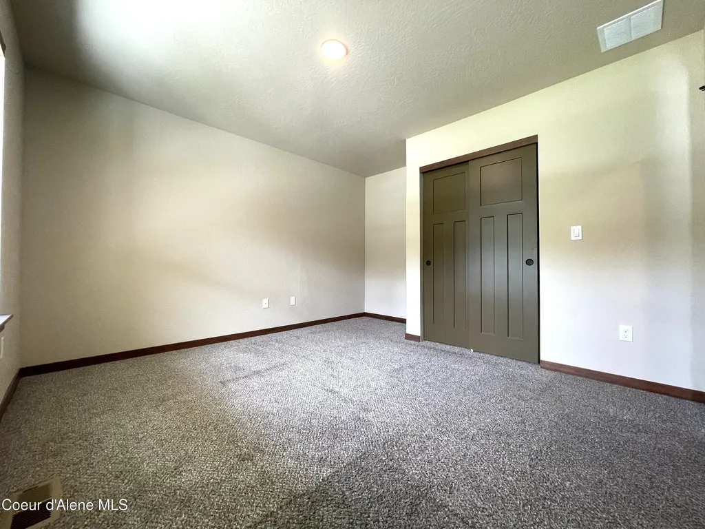 670 E Valley Street S Oldtown ID 83822