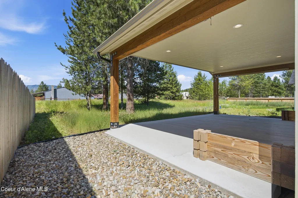 670 E Valley Street S Oldtown ID 83822