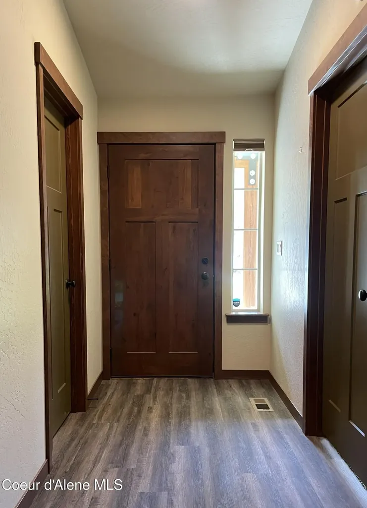 670 E Valley Street S Oldtown ID 83822