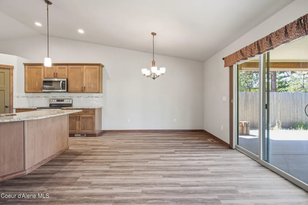670 E Valley Street S Oldtown ID 83822