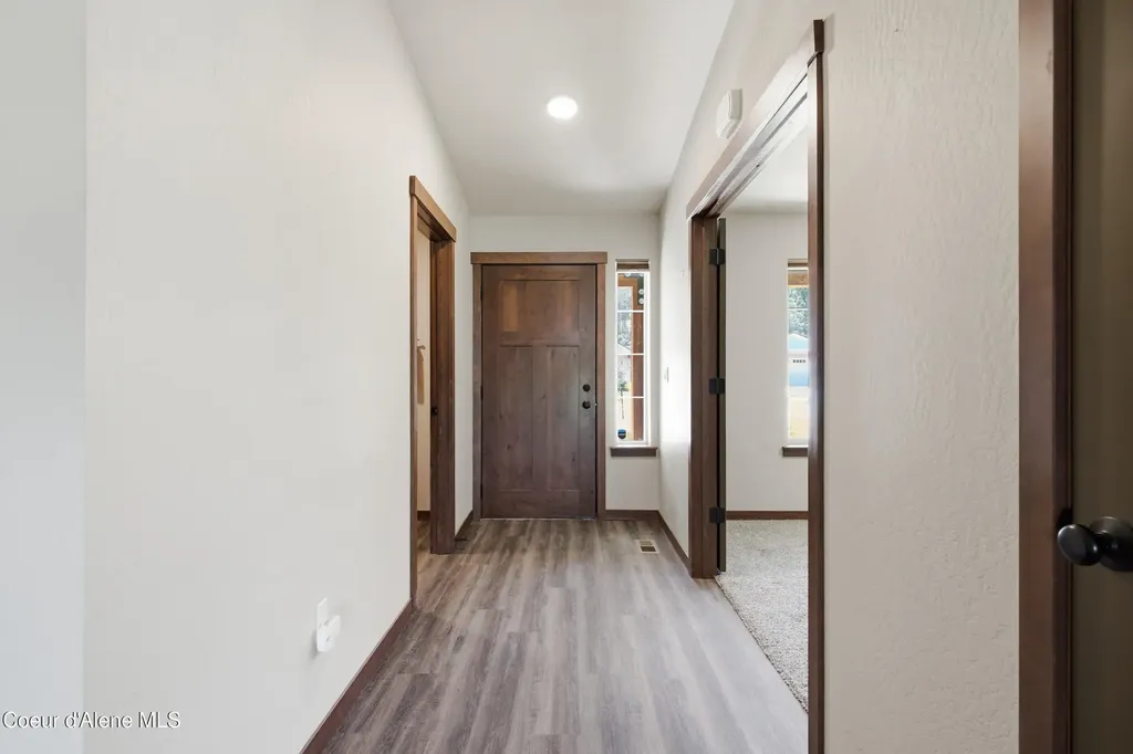 670 E Valley Street S Oldtown ID 83822