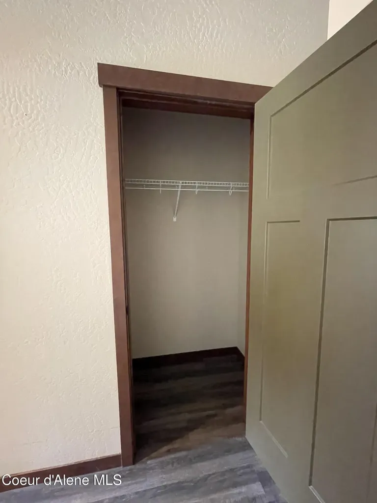 670 E Valley Street S Oldtown ID 83822
