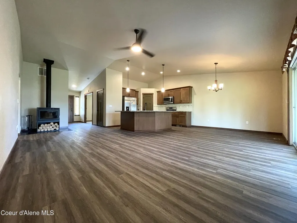 670 E Valley Street S Oldtown ID 83822