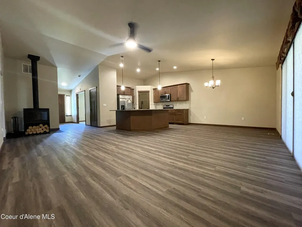670 E Valley Street S Oldtown ID 83822