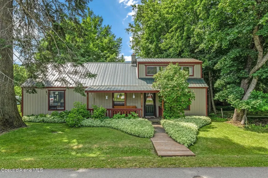 213 W 5th Avenue Clark Fork ID 83811