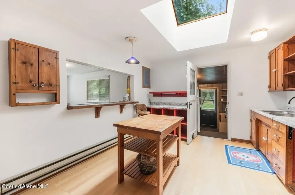 213 W 5th Avenue Clark Fork ID 83811