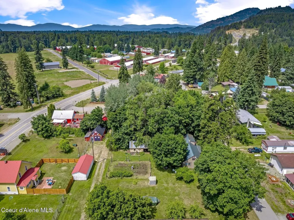 213 W 5th Avenue Clark Fork ID 83811