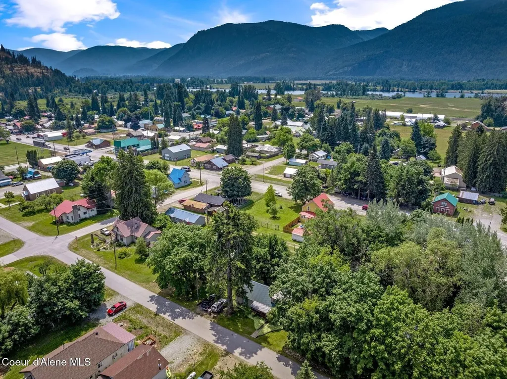 213 W 5th Avenue Clark Fork ID 83811