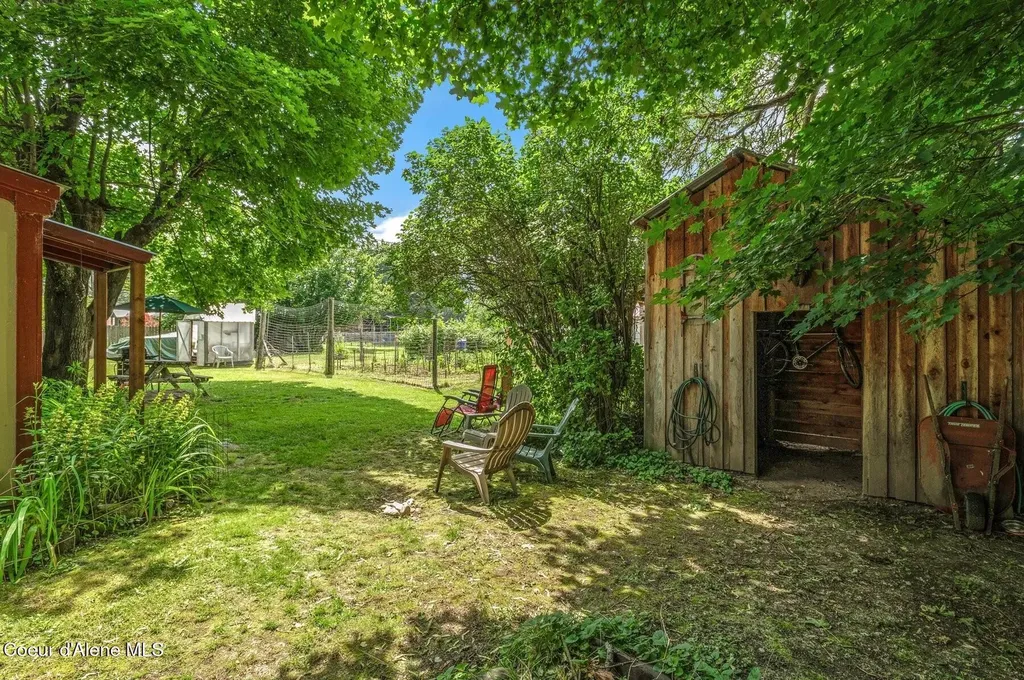 213 W 5th Avenue Clark Fork ID 83811