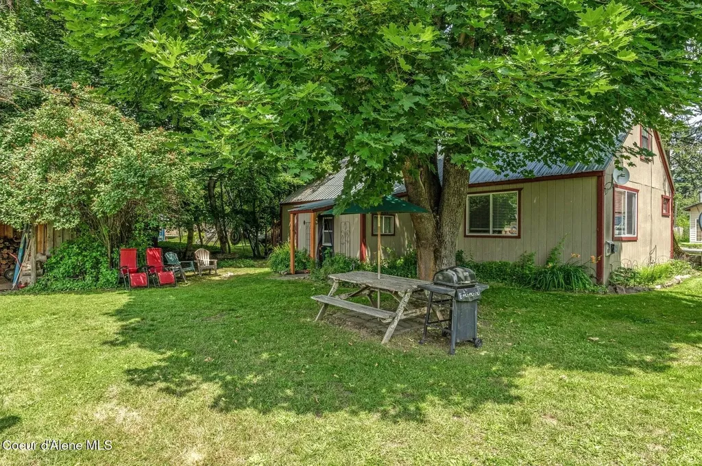 213 W 5th Avenue Clark Fork ID 83811