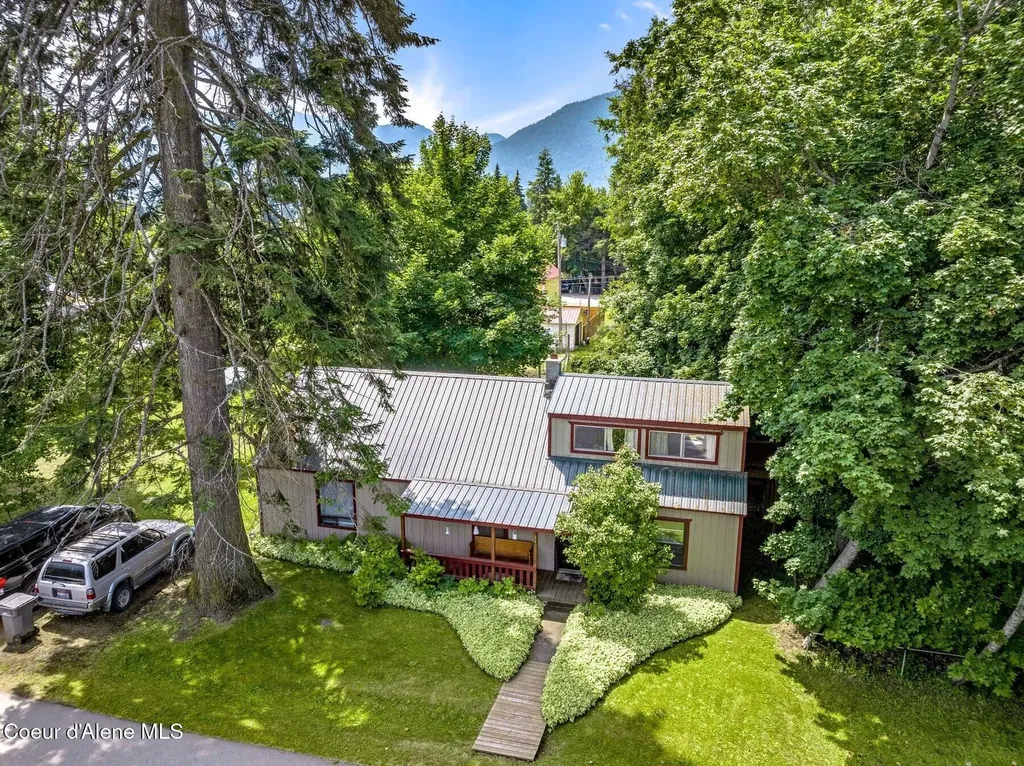 213 W 5th Avenue Clark Fork ID 83811