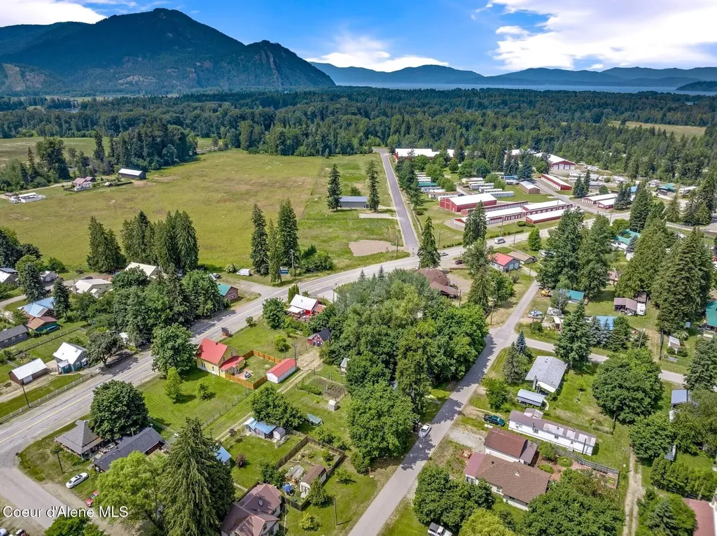 213 W 5th Avenue Clark Fork ID 83811