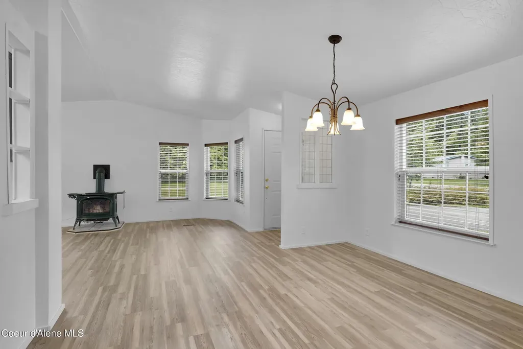 565 Shady Pines Loop Priest Lake ID 83856