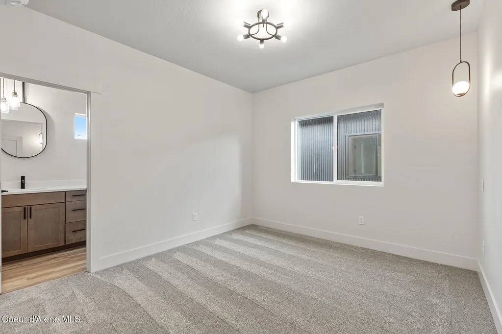 437 N Wylder Lp Post Falls ID 83854