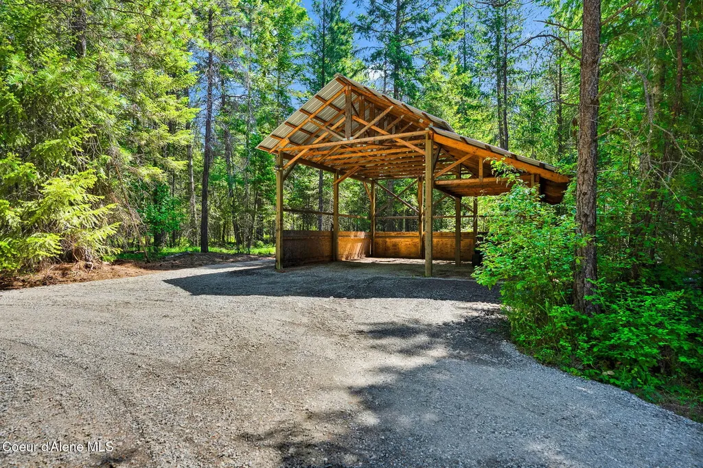 551 Star Road Bonners Ferry ID 83805