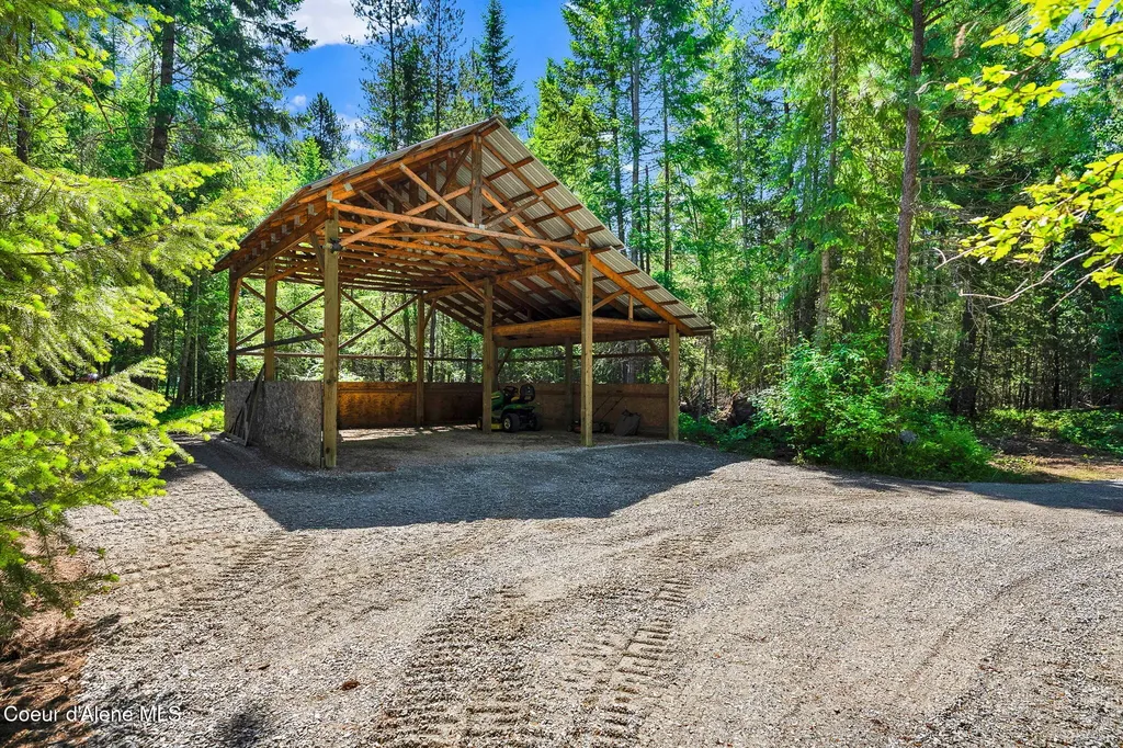 551 Star Road Bonners Ferry ID 83805