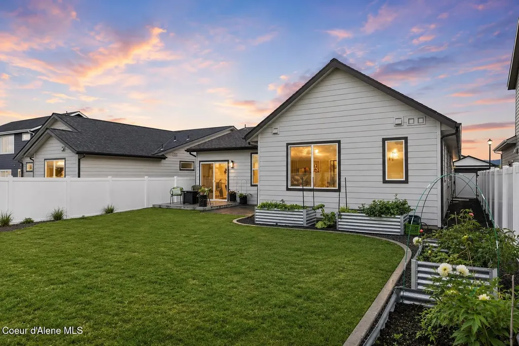 4923 E Dorado Avenue Post Falls ID 83854