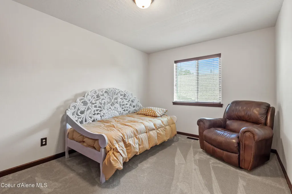 1658 W Boyles Avenue Hayden ID 83835