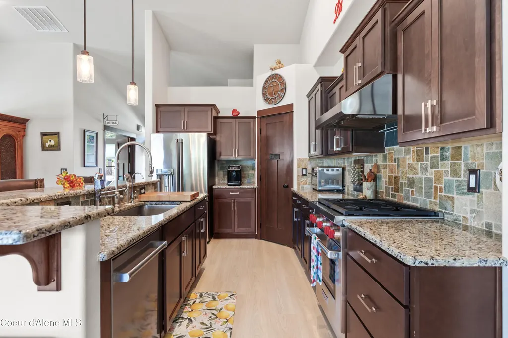 1658 W Boyles Avenue Hayden ID 83835
