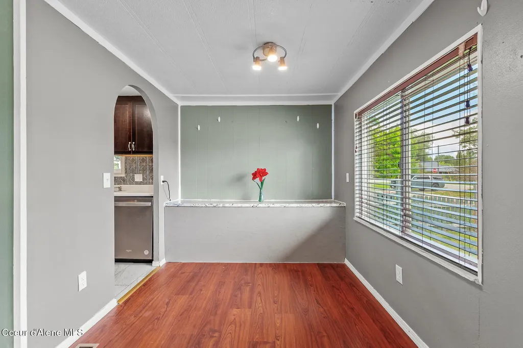 311 N Main Street Kootenai ID 83840