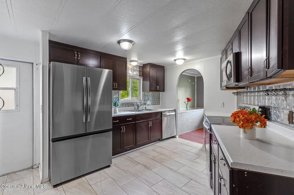 311 N Main Street Kootenai ID 83840